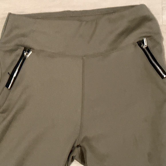 Streetwear Society Green Leggings XL - Stylish, Tight Fit, Good Condition - Picture 5 of 15